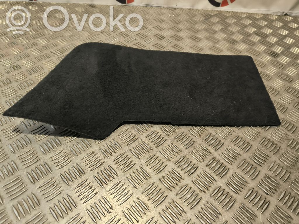 Volvo XC90 Osłona tylna tunelu środkowego 