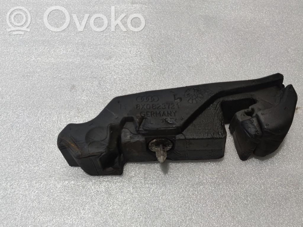 Audi S1 Dämpfung Schaumstoff Kotflügel 