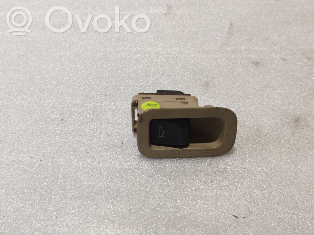 Audi A8 S8 D4 4H Tailgate opening switch 