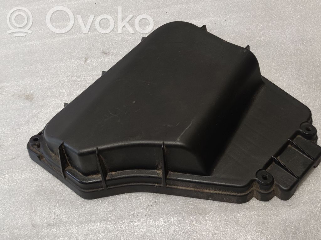 Audi A8 S8 D4 4H Pokrywa skrzynki bezpieczników 