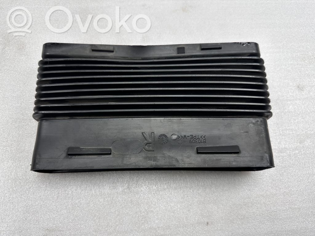 Część rury dolotu powietrza   4M0129510D,4M0129510