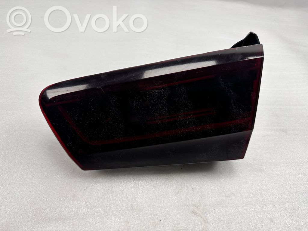 Lampy tylnej klapy bagażnika   4G5945093E,4G5945093