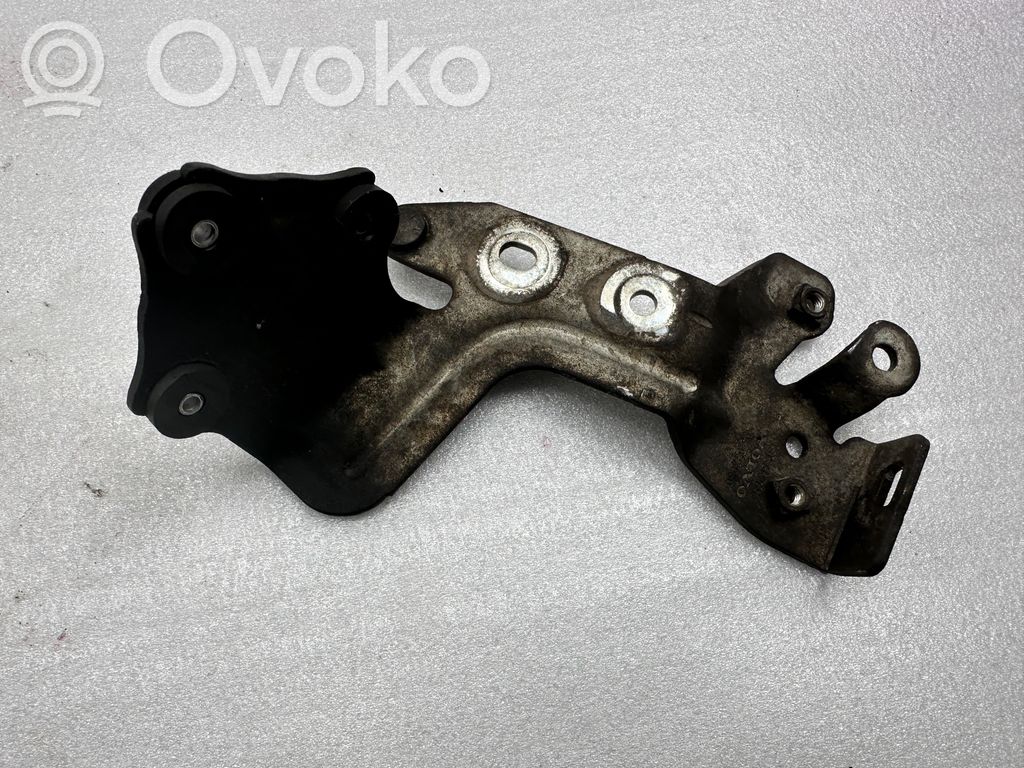 Volvo XC90 Uchwyt / Wspornik 
