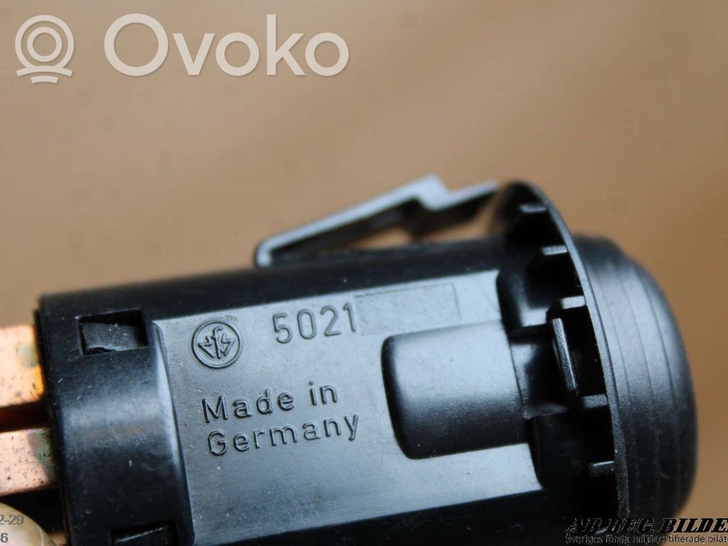 Volvo 440 Hazard light switch 