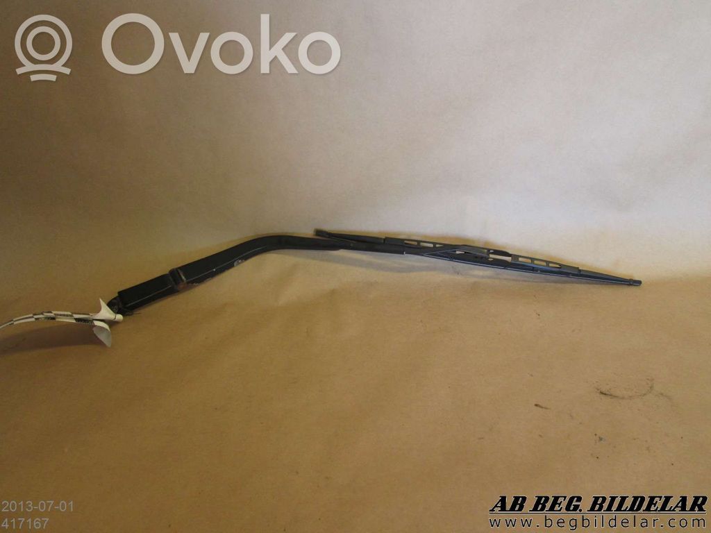 Toyota Corolla E110 Rear wiper blade arm 