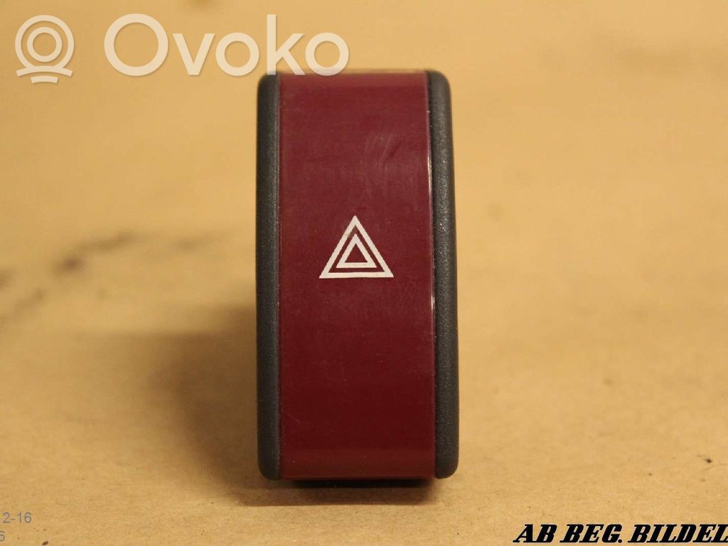 Opel Corsa C Hazard light switch 