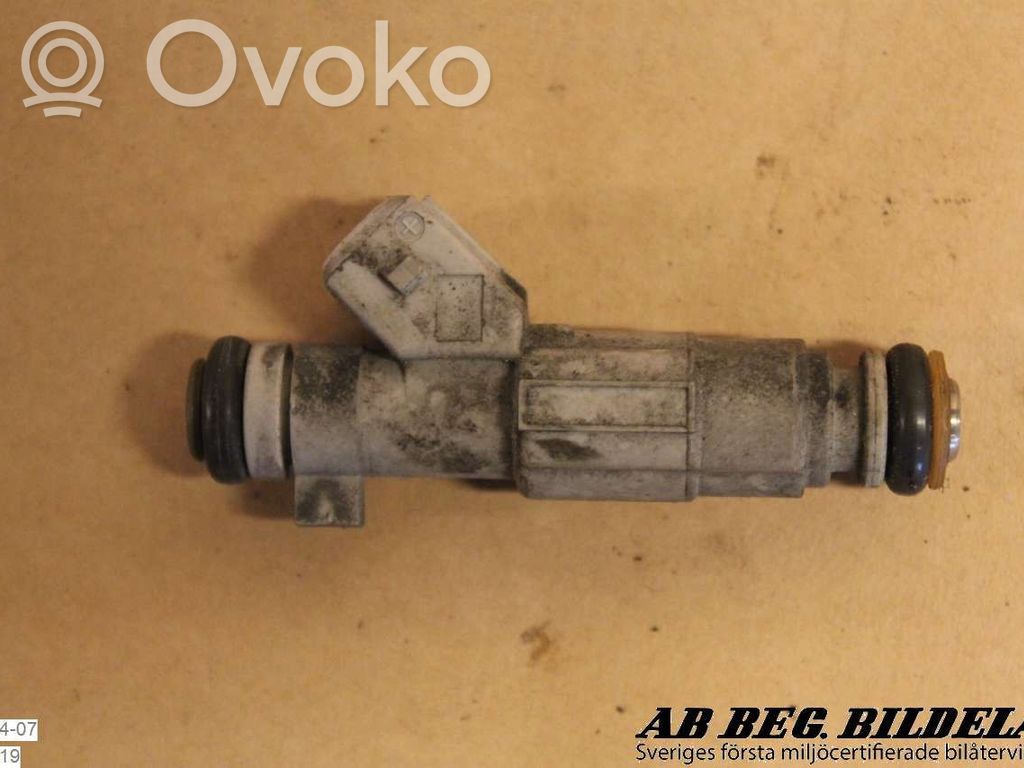 Peugeot 306 Inyector de combustible 