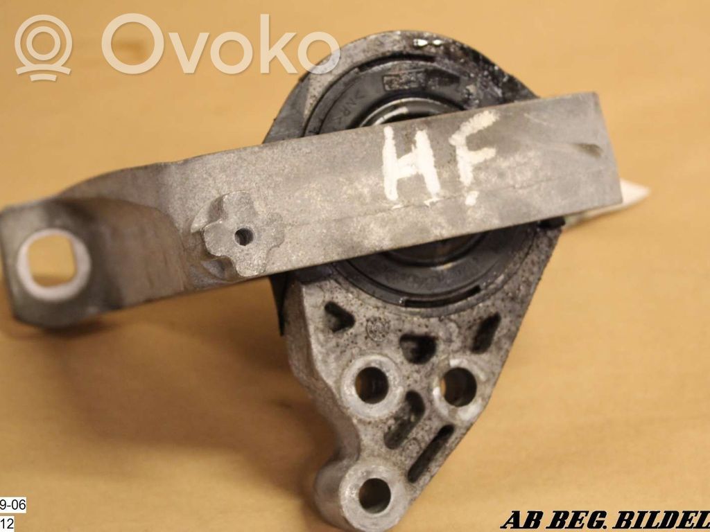 Mazda 3 II Engine mount bracket 