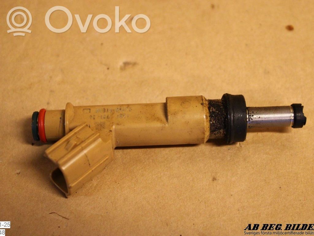 Toyota Auris E180 Inyector de combustible 