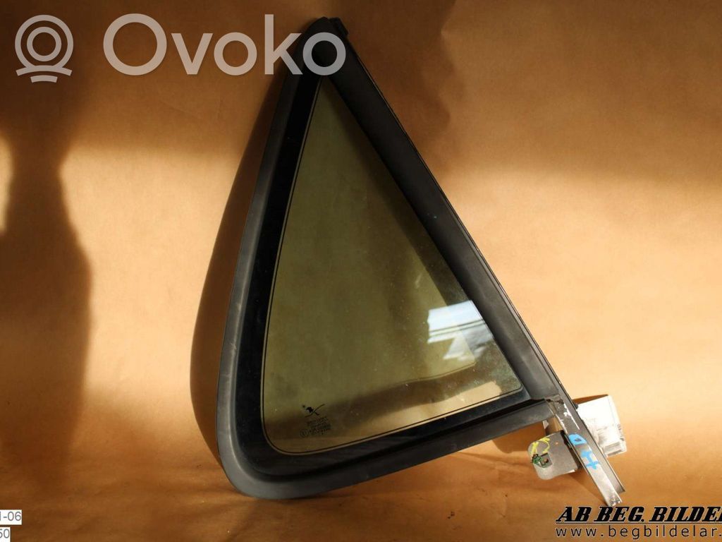 Saab 9-5 Ventanilla de ventilación de la puerta trasera 