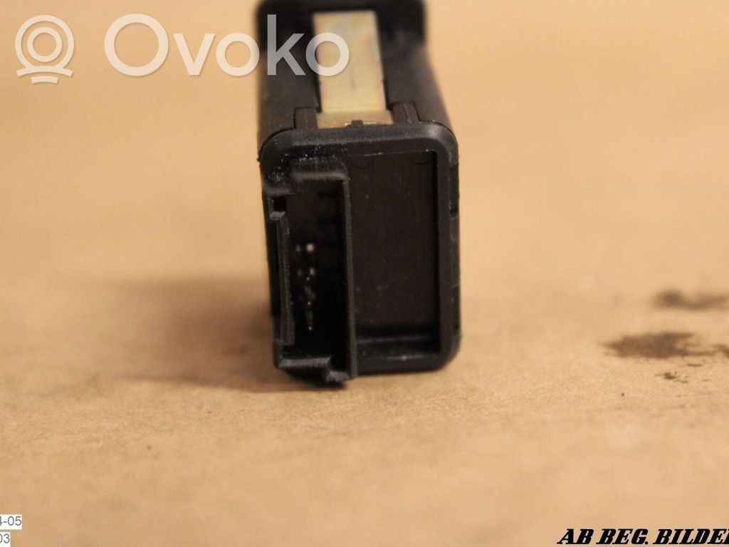 BMW 5 E39 TPMS reset button 