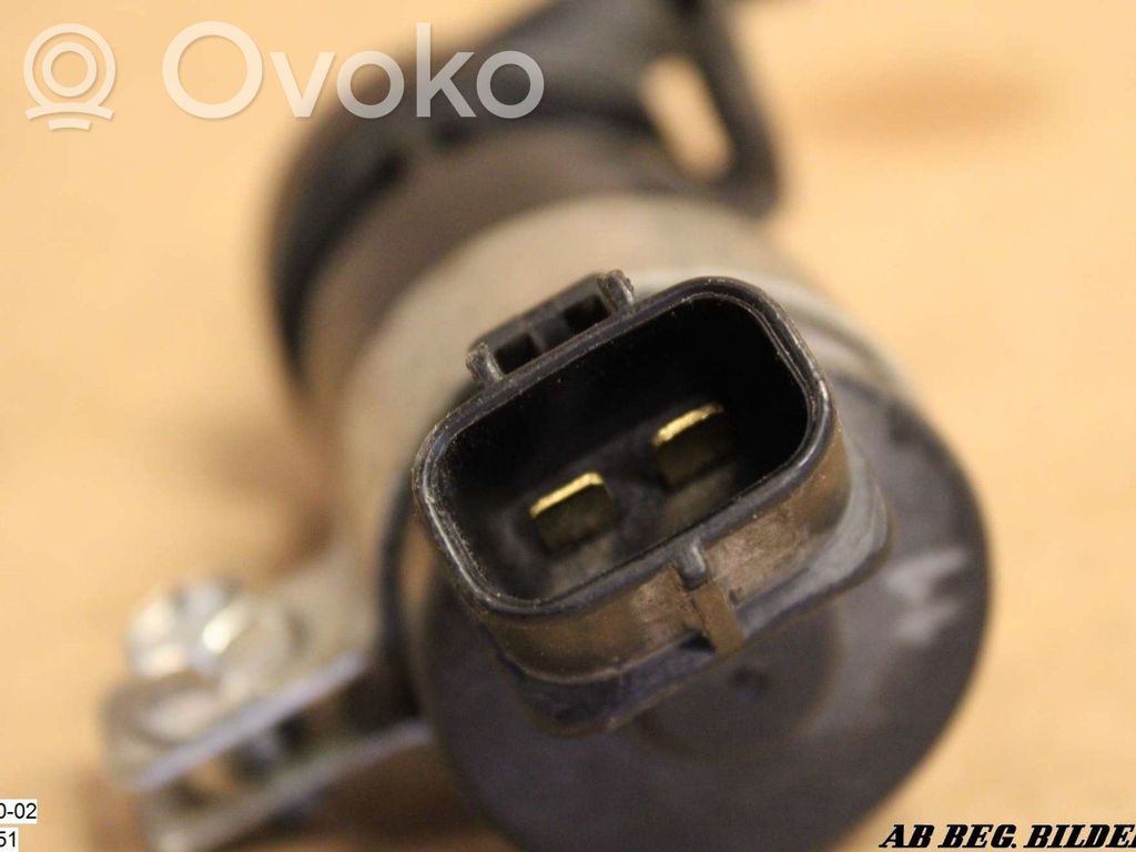 Mazda 3 I Headlight washer pump 