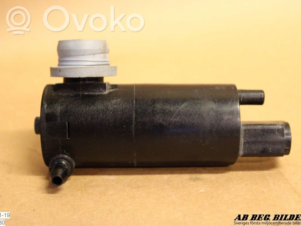 Toyota Auris E180 Headlight washer pump 