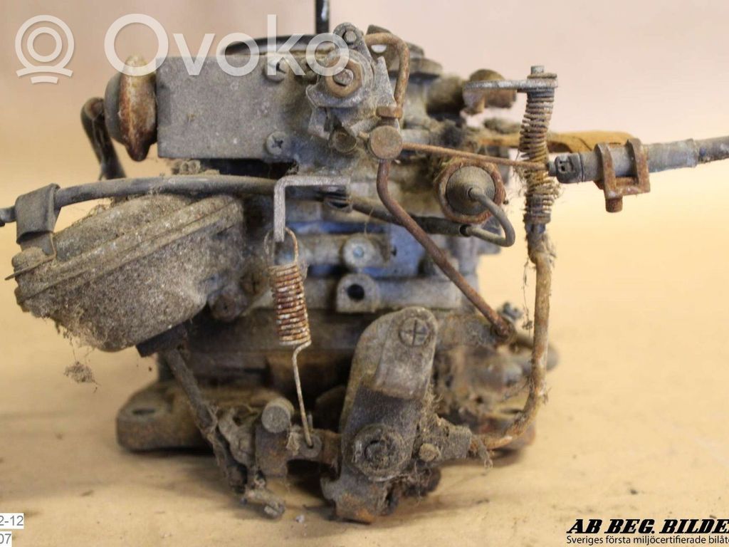 Toyota Hiace (H11, H20, H30, H40) Carburatore 