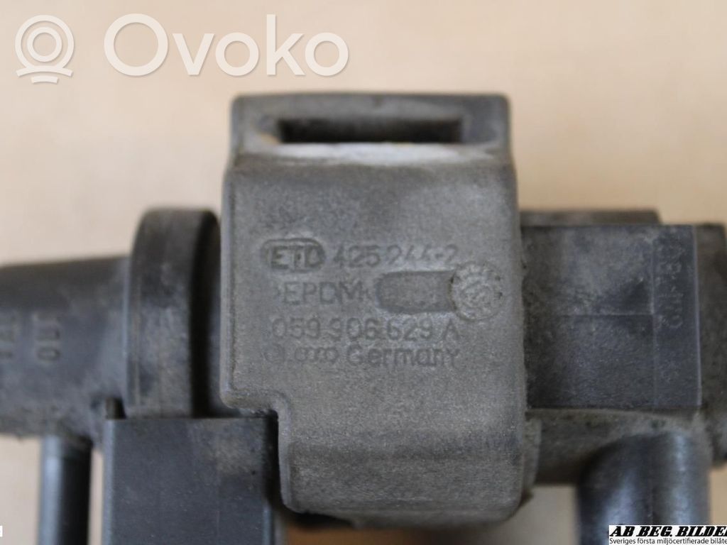 Vacuum valve   059906268B