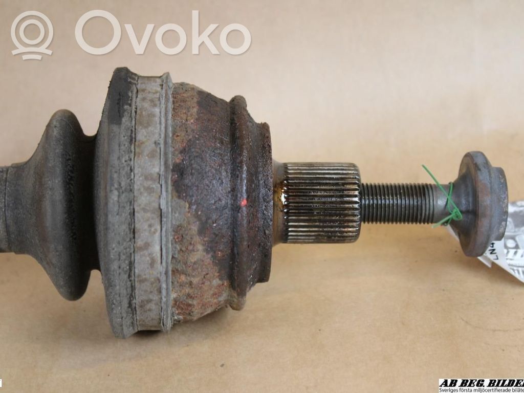 Audi A8 S8 D3 4E Takavetoakseli 