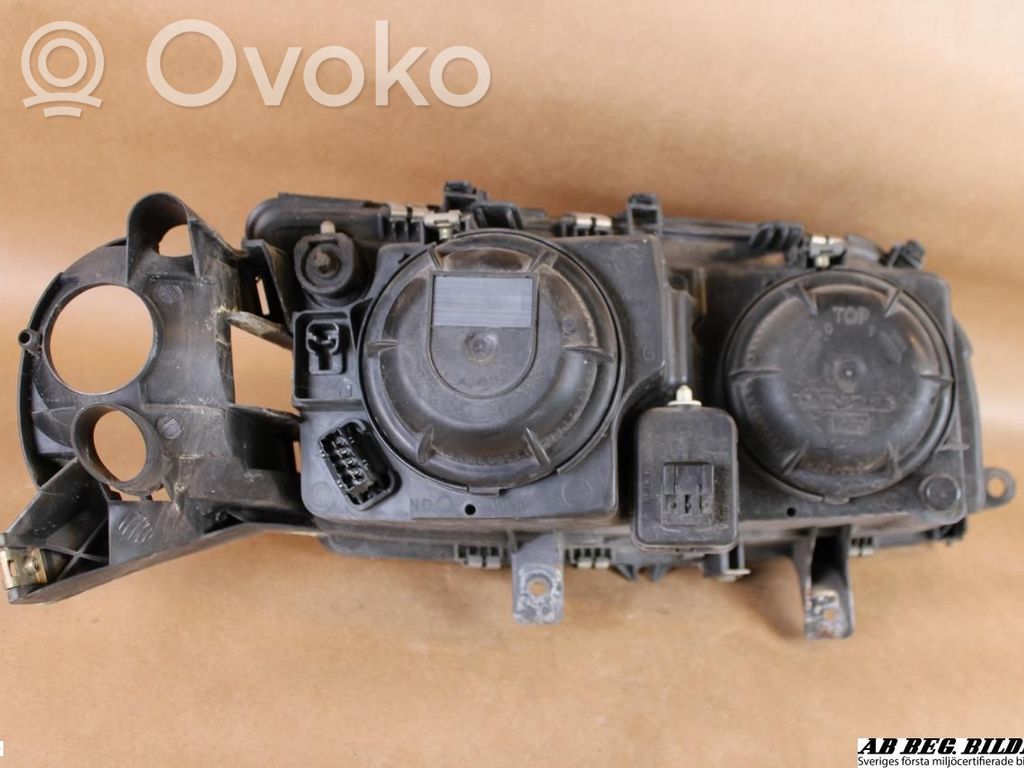 Headlight/headlamp   8620662