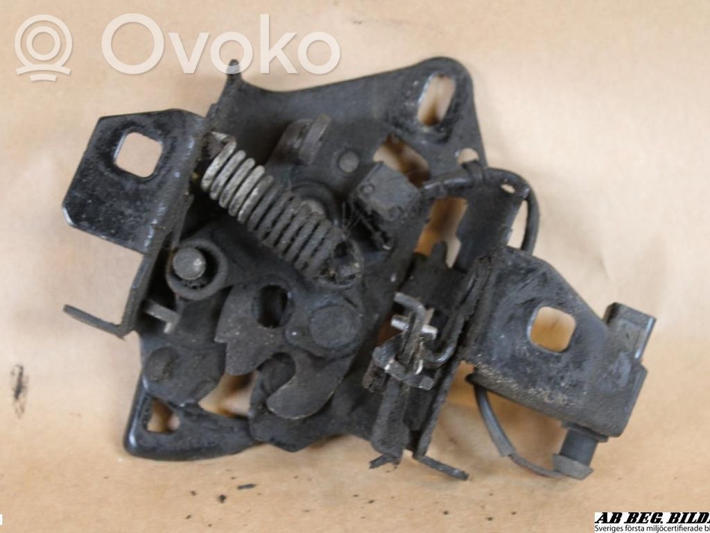Volkswagen PASSAT B5.5 Engine bonnet/hood lock/catch 