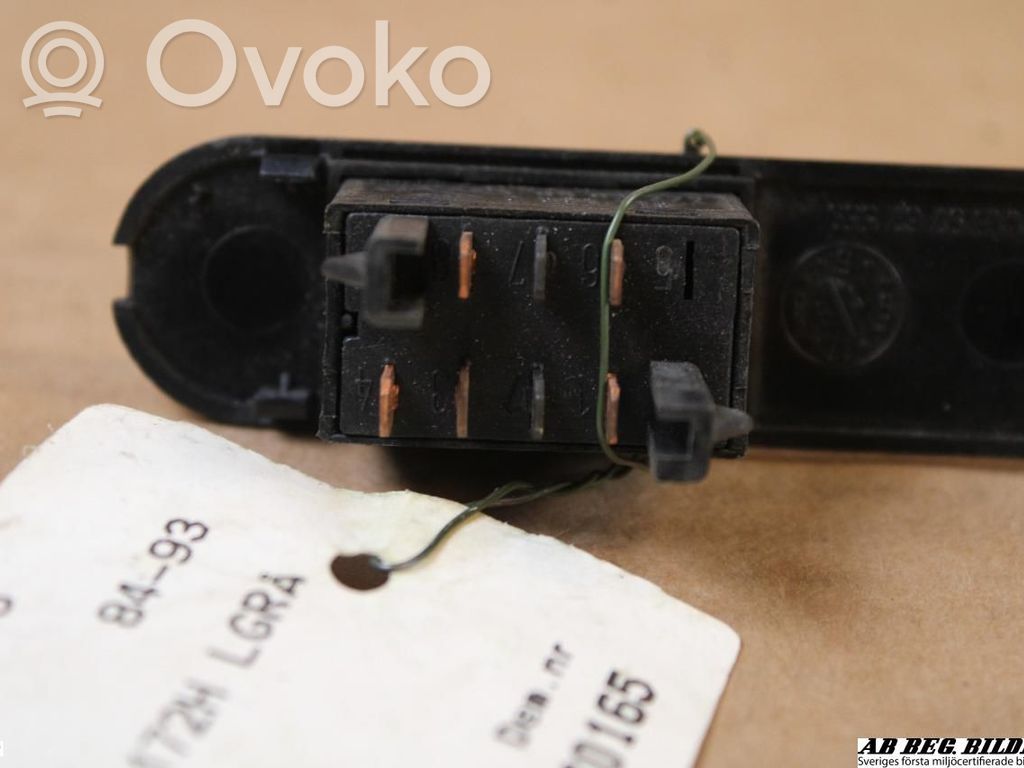 Electric window control switch   9503772