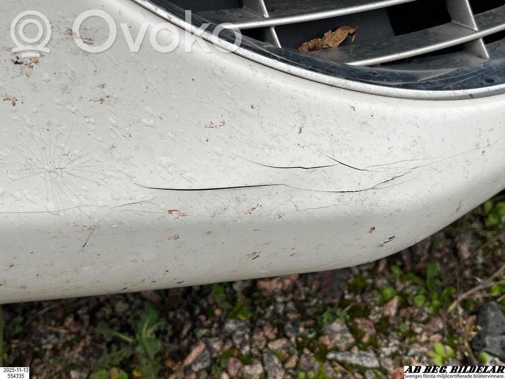 Peugeot 308 Front bumper 