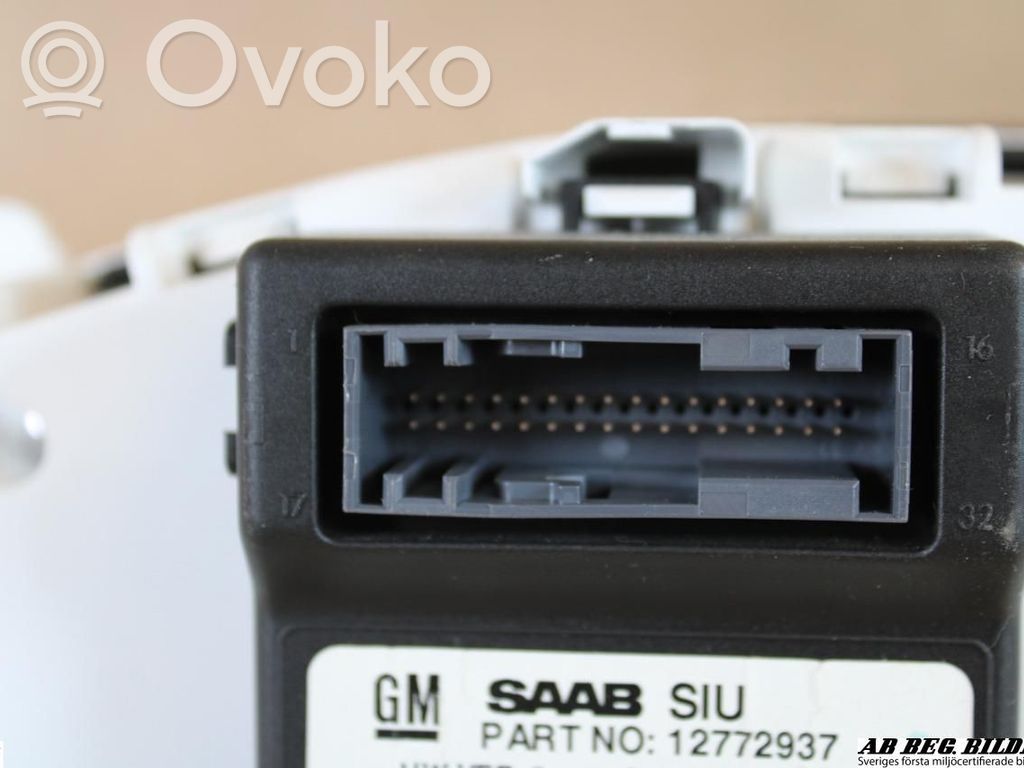 Saab 9-5 Speedometer (instrument cluster) 