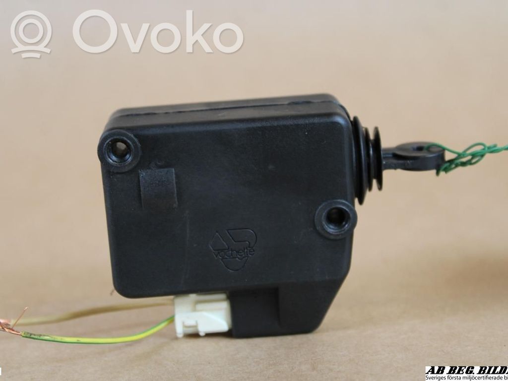 Peugeot 206 Loading door lock 