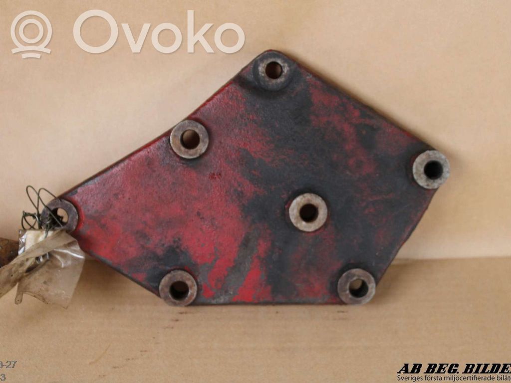 Power steering pump mounting bracket   15777