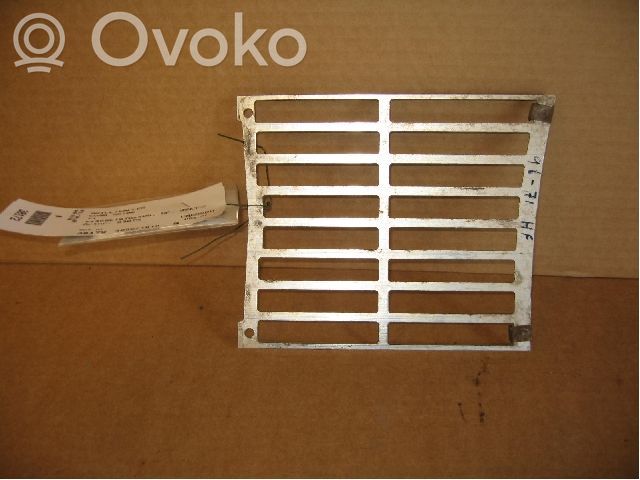Oberes Gitter vorne   33876