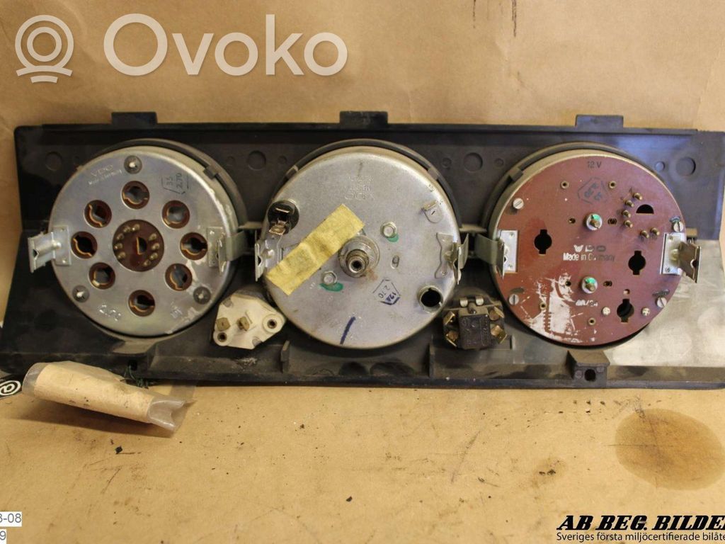 Velocímetro (tablero de instrumentos)