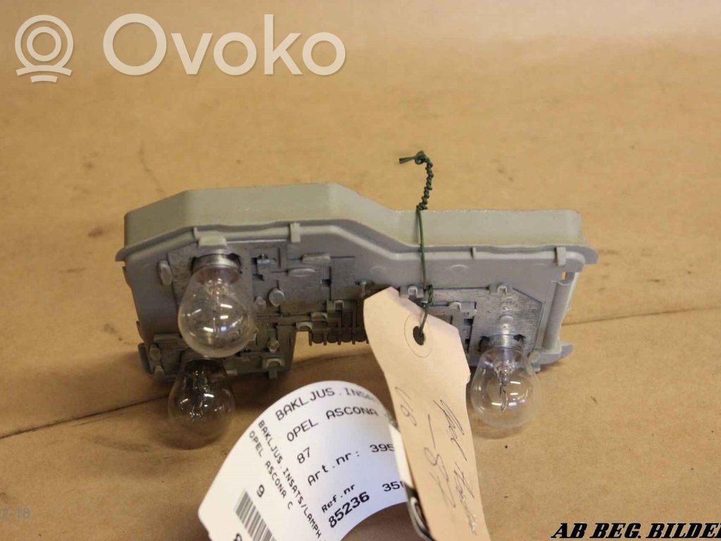 Opel Ascona C Takavalon polttimon suojan pidike 