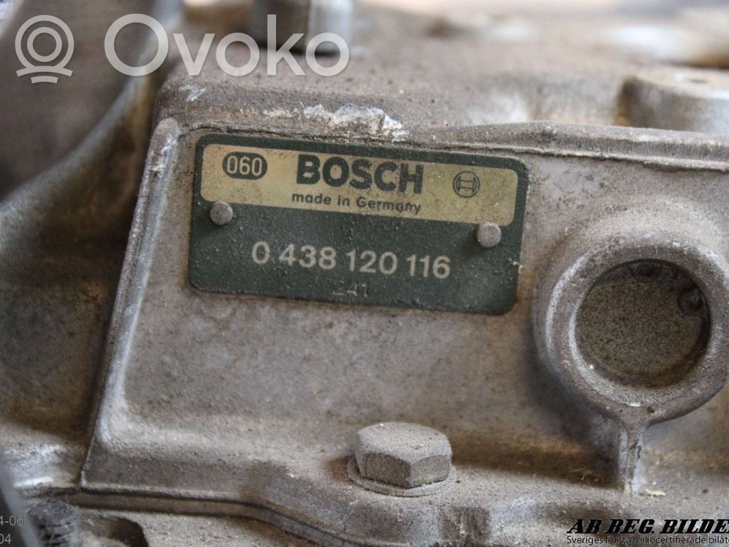 Mercedes-Benz W123 Intake manifold 