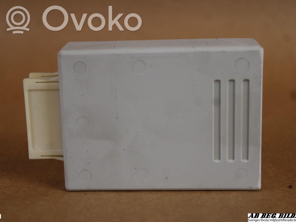BMW 3 E90 E91 Vetokoukun ohjainlaite/moduuli 