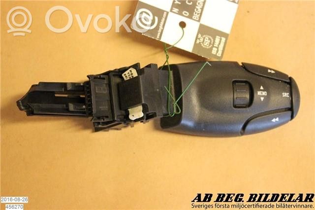 Citroen C5 Pulsanti/interruttori sul volante