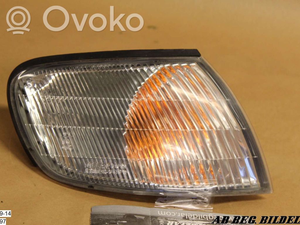 Nissan Almera Kierunkowskaz przedni 