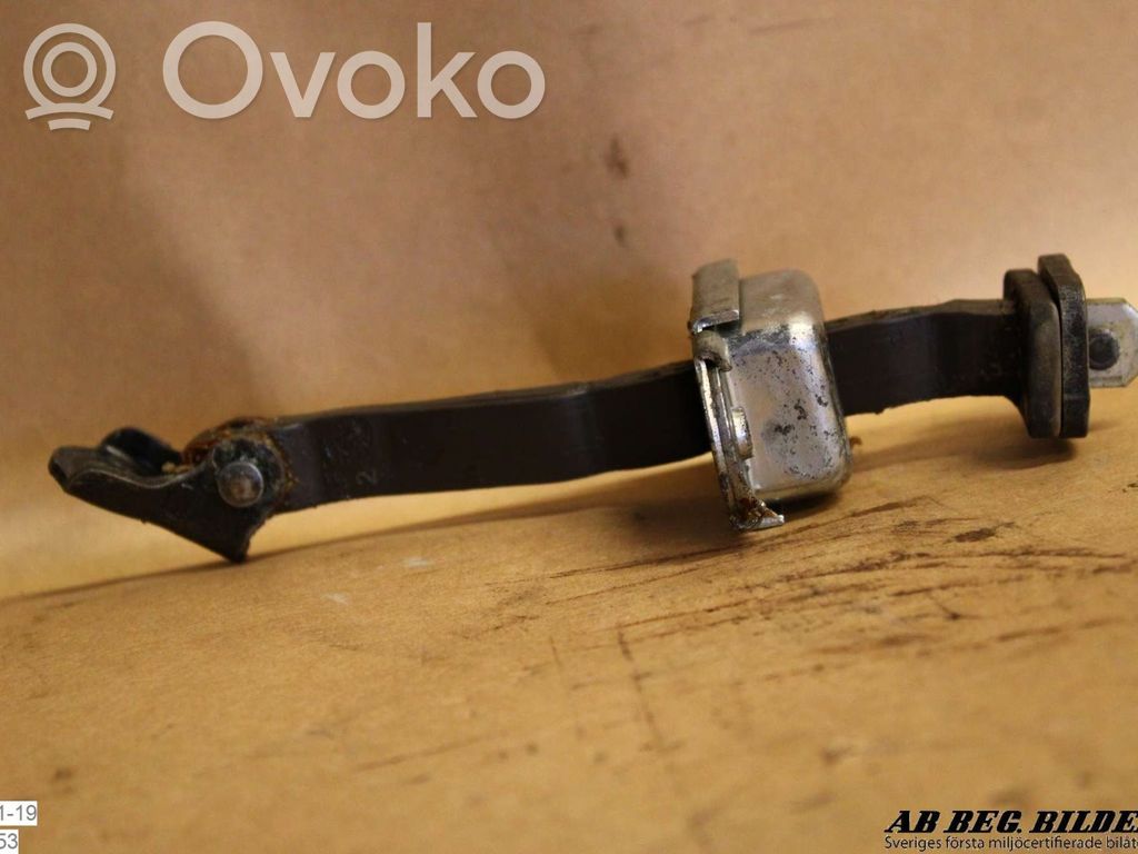 Toyota Auris E180 Ogranicznik drzwi przednich 