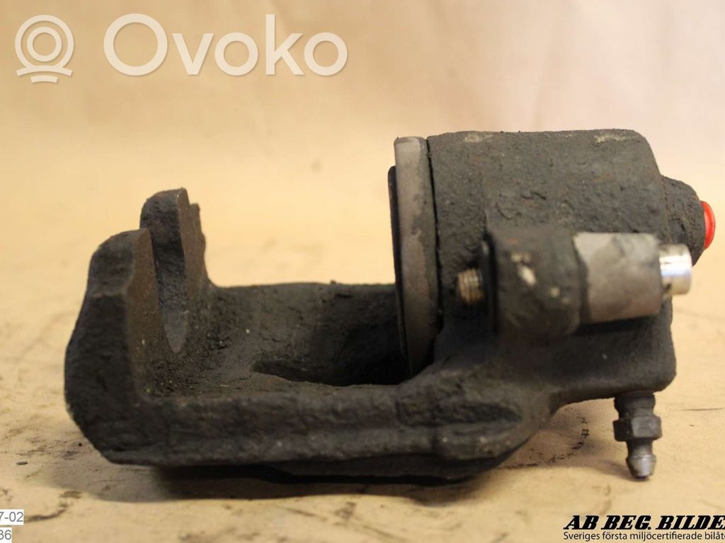 Skoda Octavia Mk1 (1U) Zacisk hamulcowy przedni