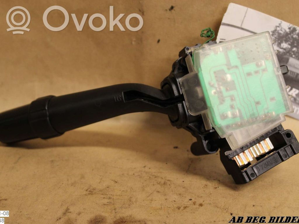 Toyota Avensis T250 Palanca de control del limpiaparabrisas 