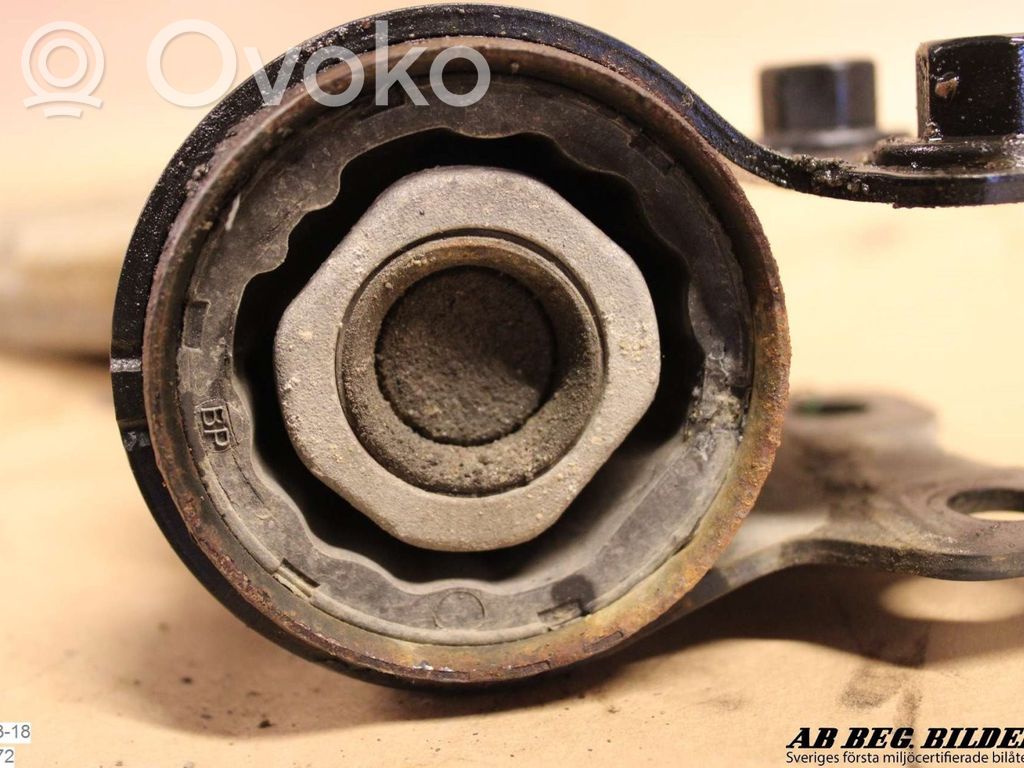 Ford Focus Brazo de suspensión/horquilla inferior delantero