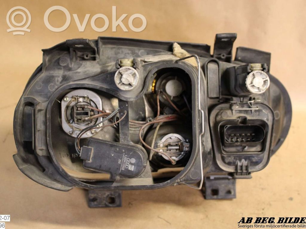 Volkswagen Golf IV Scheinwerfer 