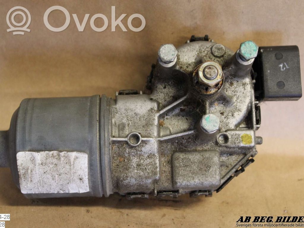 Volkswagen PASSAT B5.5 Wischermotor
