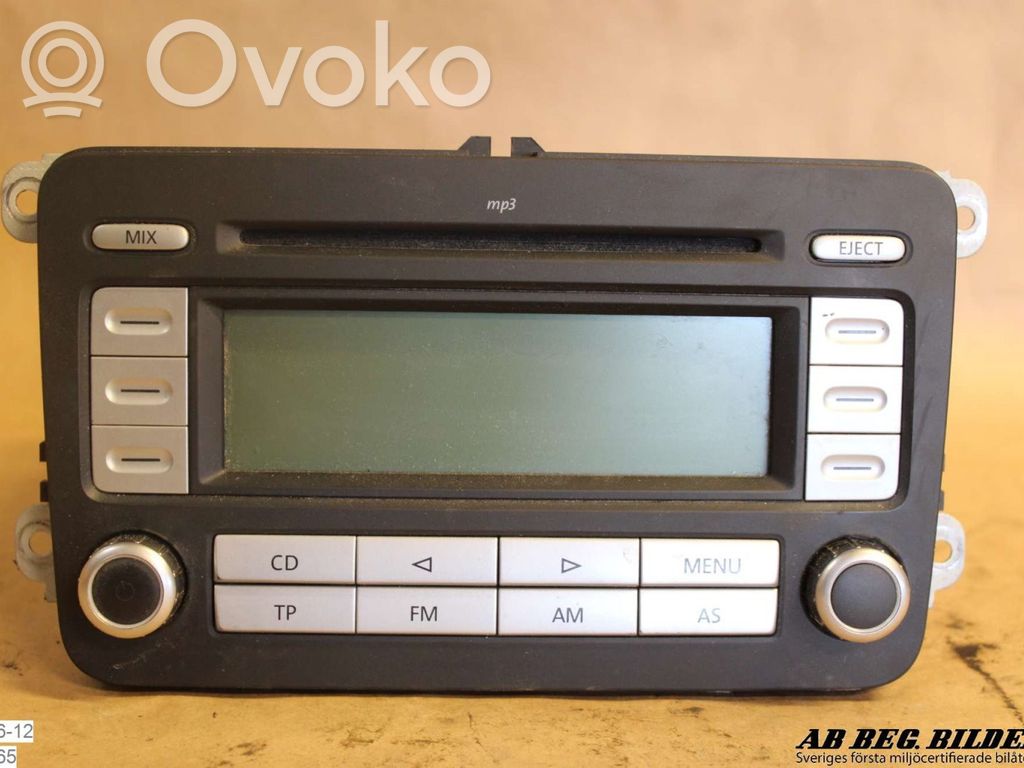 Volkswagen PASSAT B6 Panel / Radioodtwarzacz CD/DVD/GPS 