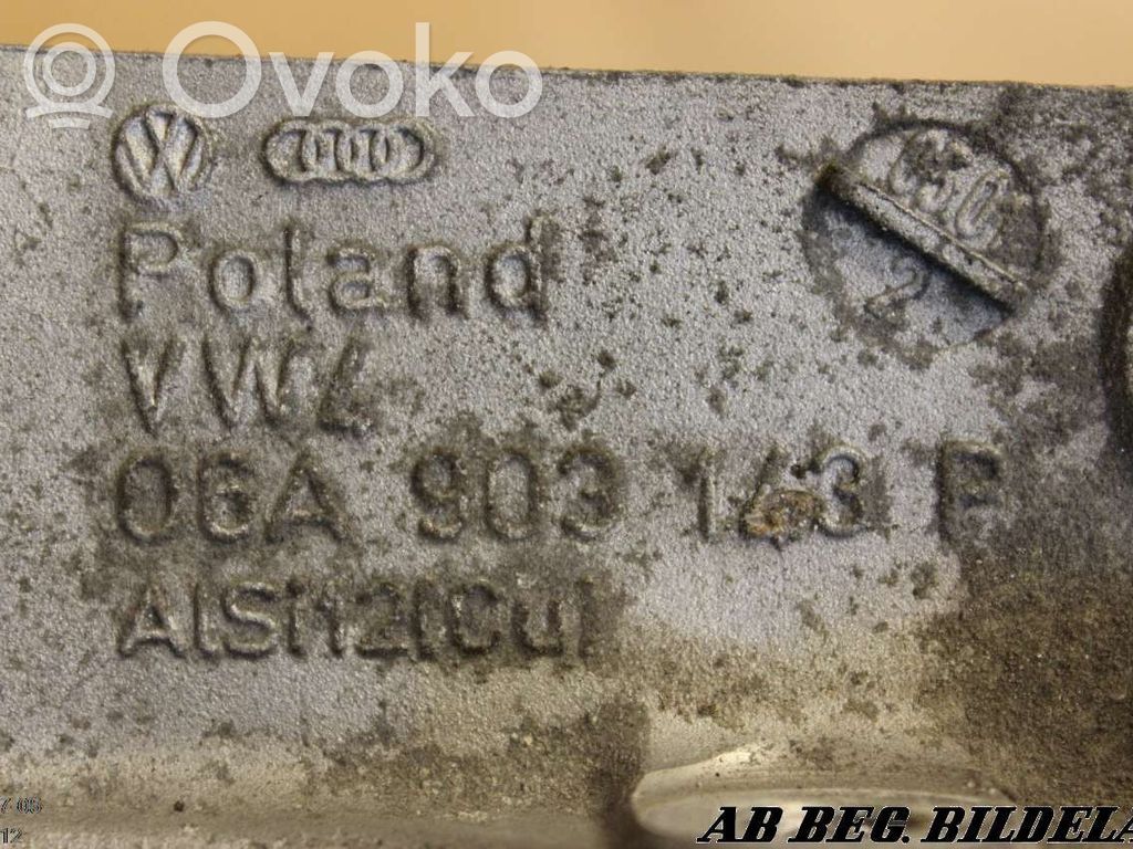 Volkswagen Golf IV Mocowanie alternatora 