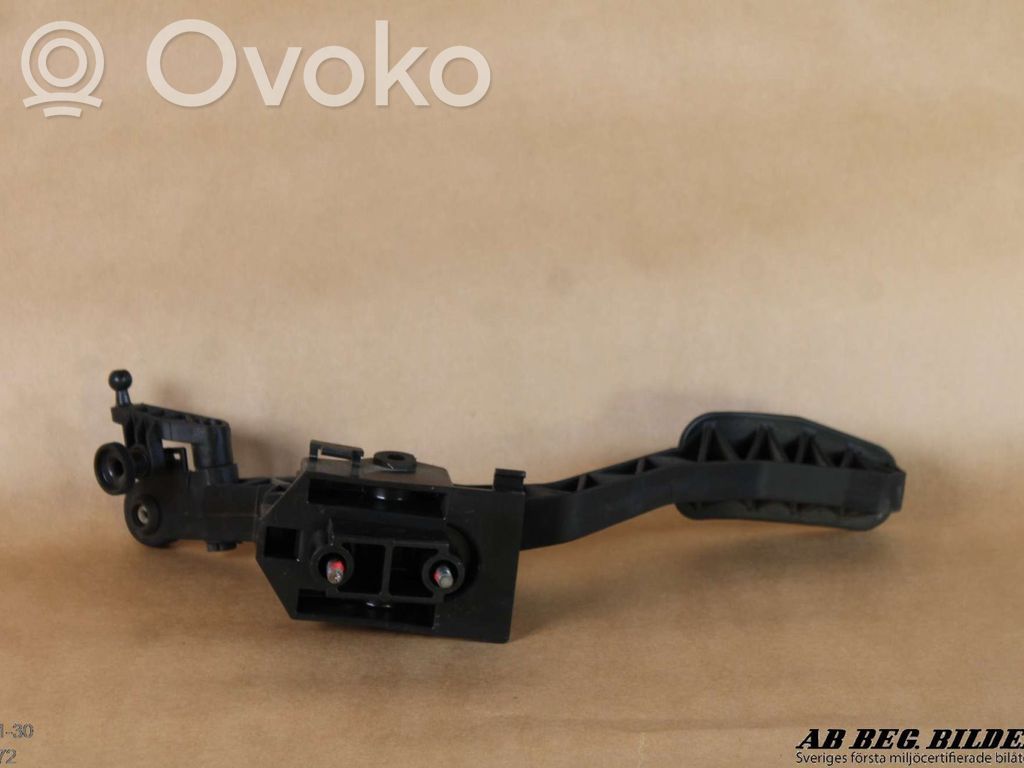 Volvo S70  V70  V70 XC Akseleratora pedālis 