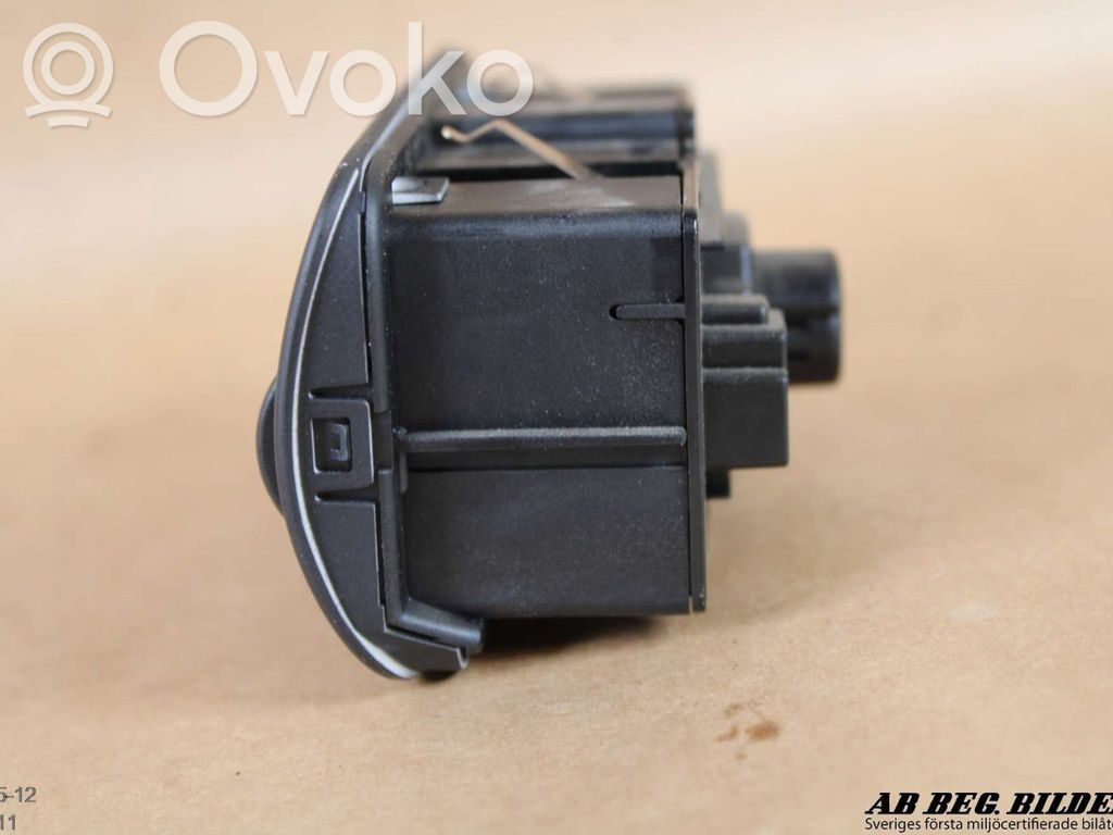 Volvo V70 Przełącznik świateł 