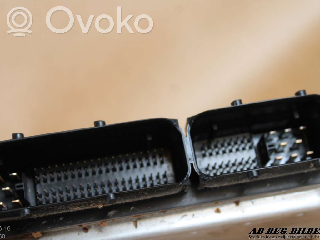 Volkswagen Caddy Komputer / Sterownik ECU silnika 