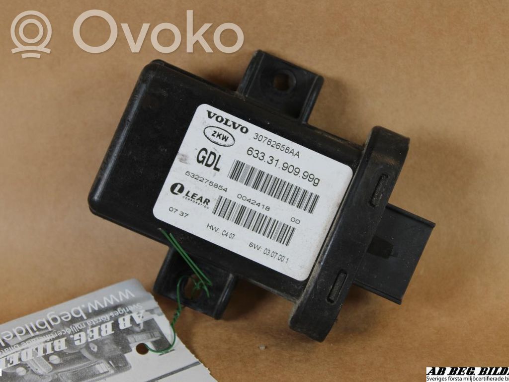 Volvo V70 Sterownik / Moduł świateł LCM