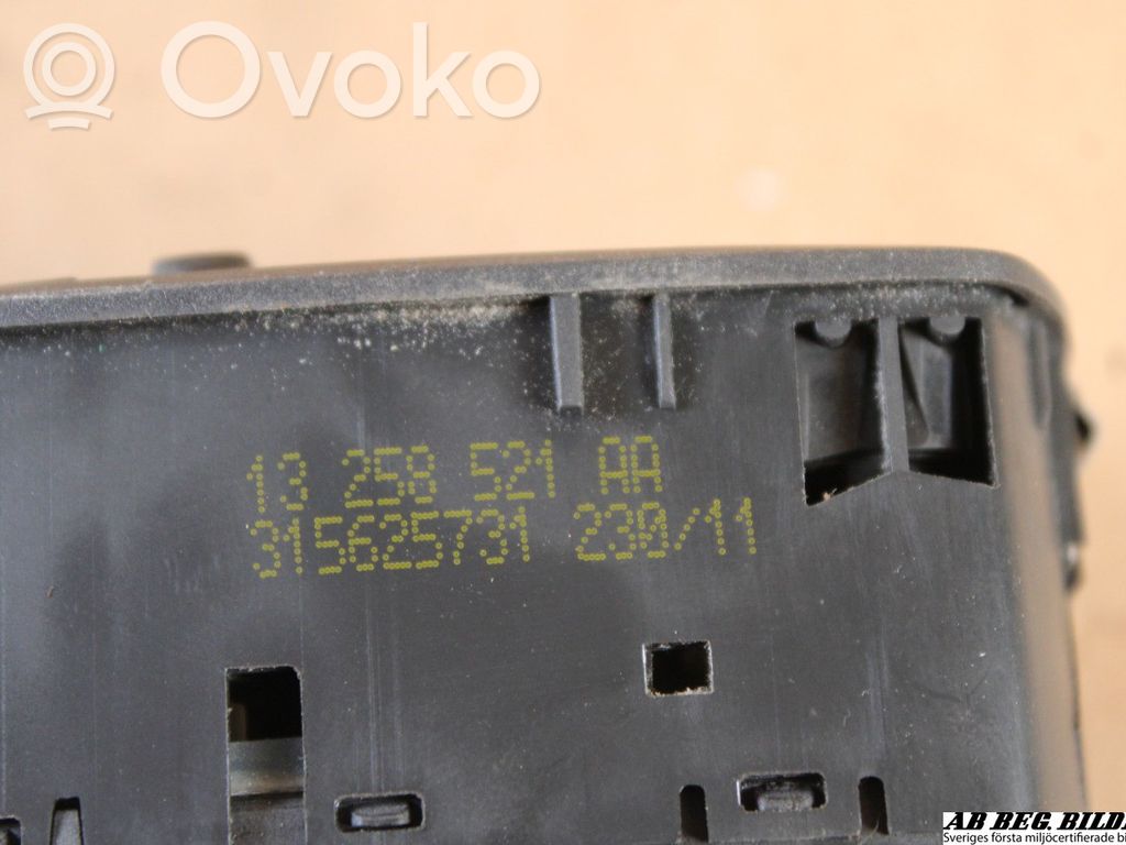 Opel Corsa D Przyciski szyb 