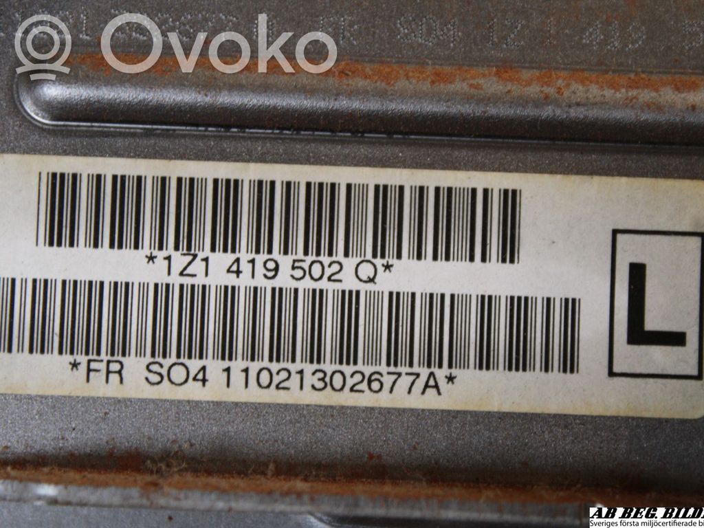 Skoda Octavia Mk2 (1Z) Комплект оси рулевого колеса 