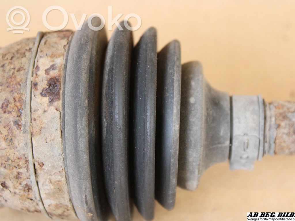 Opel Corsa D Antriebswelle vorne 