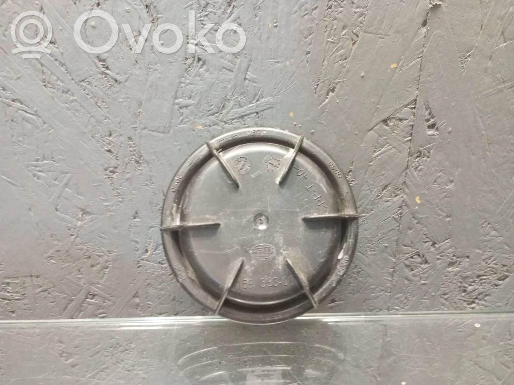 Deckel Abdeckung Scheinwerfer   15933300